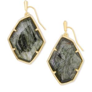 KS Dunn earring in gold and Sage stone